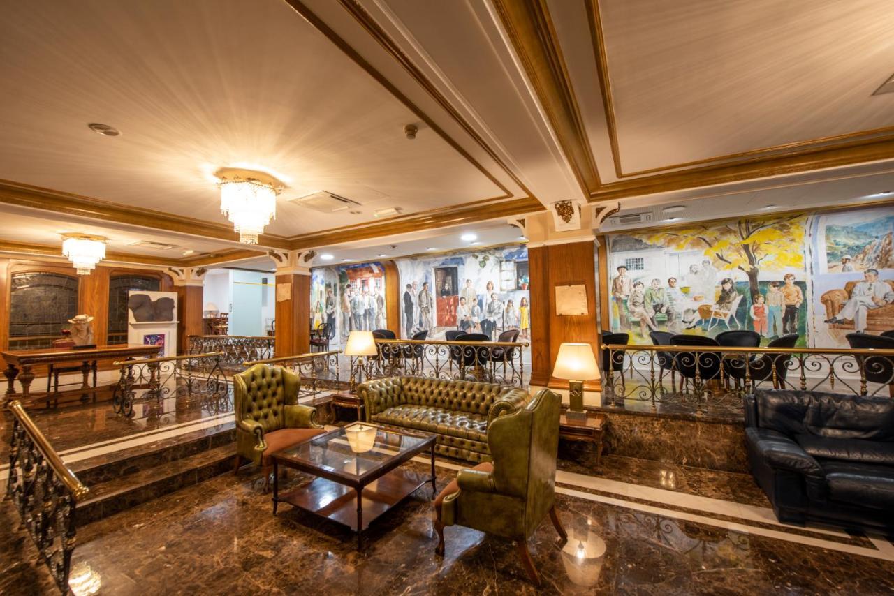 Eurostars Araguaney Hotel Santiago de Compostela Exterior foto Lobby